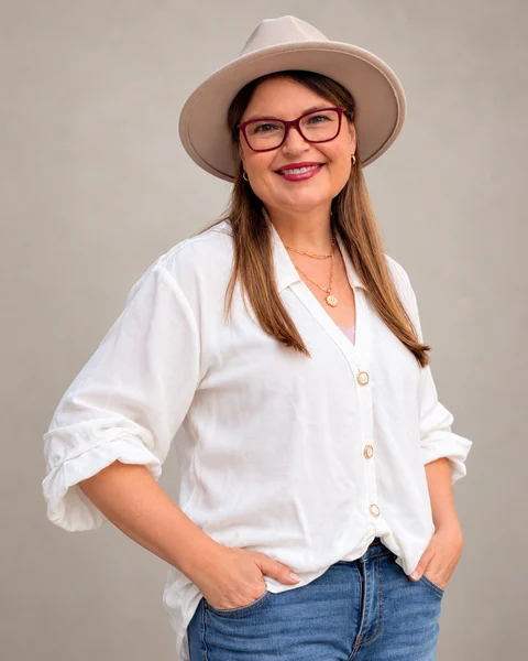 Sherry Fernandez, Founder, Editor in Chief and Publisher of SocialShelfSpace
